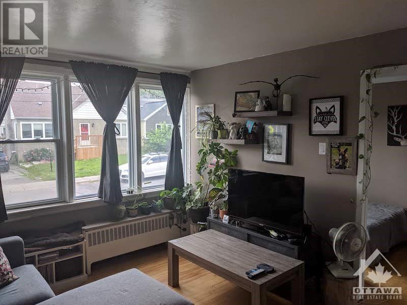 382 Brant StreetOttawa, Ontario  K1L 6V6 - Photo 6 - X10442375