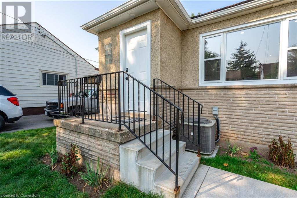85 Walter Avenue N, Hamilton, Ontario  L8H 5P8 - Photo 3 - 40676312