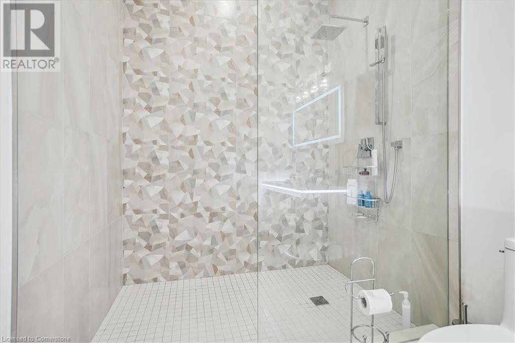 146 Catharine Street N, Hamilton, Ontario  L8R 1J4 - Photo 10 - XH4206451