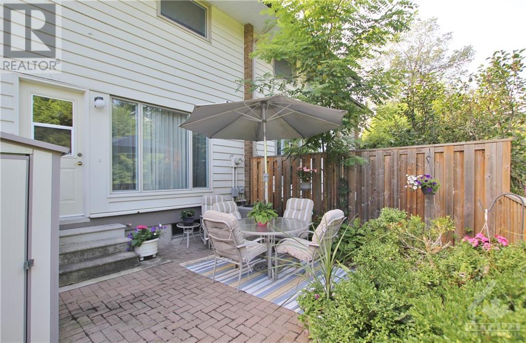 26 CARMICHAEL COURT Kanata