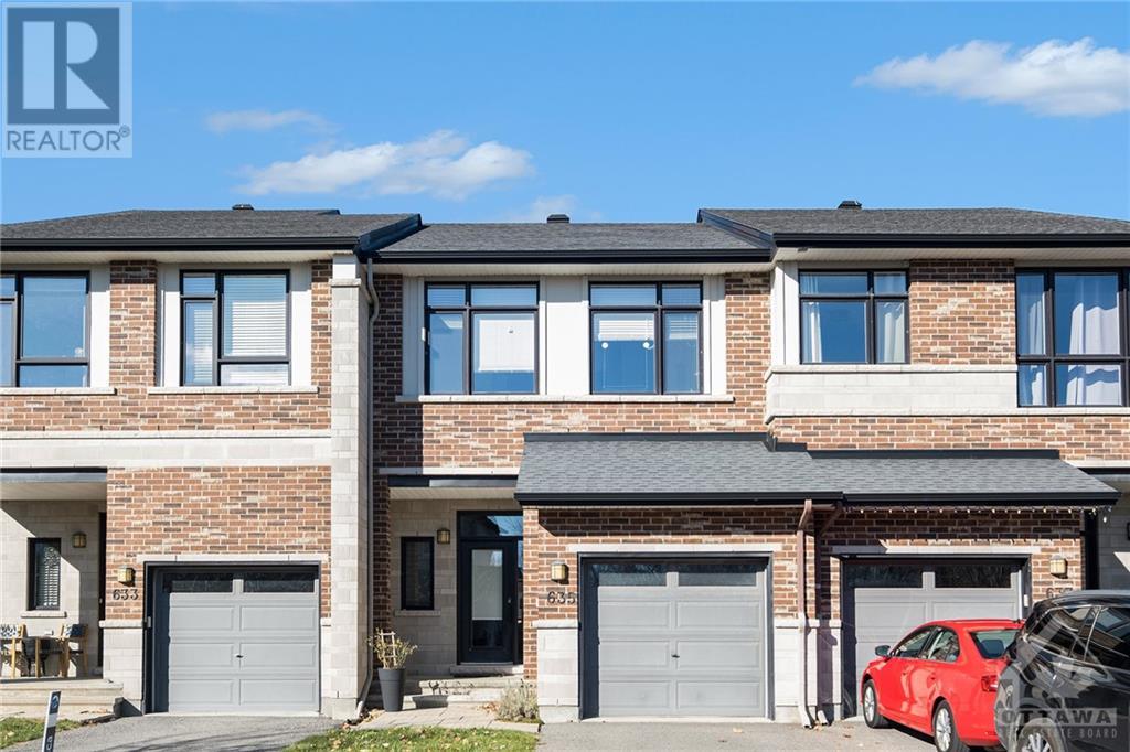635 Whitecliffs Avenue, Ottawa, Ontario  K1V 2N4 - Photo 1 - X10419702