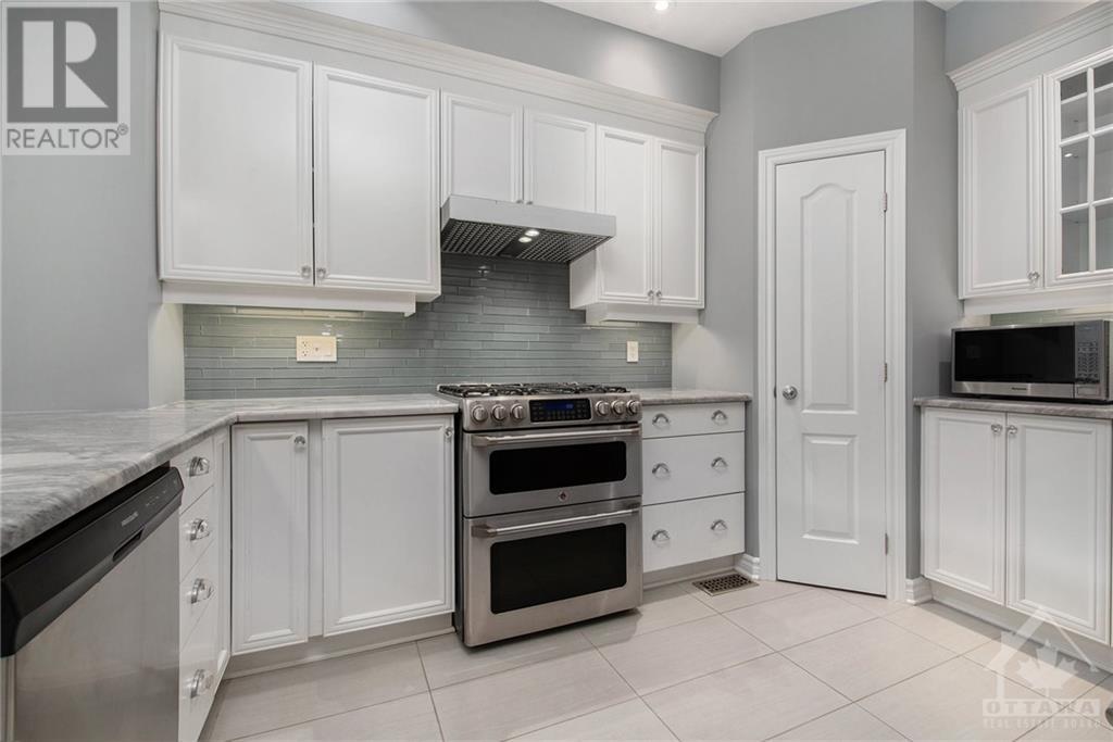 635 Whitecliffs Avenue, Ottawa, Ontario  K1V 2N4 - Photo 11 - X10419702