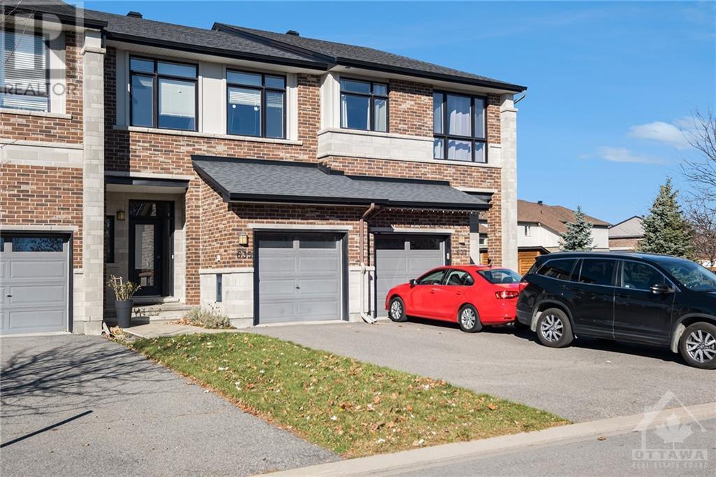 635 Whitecliffs Avenue, Ottawa, Ontario  K1V 2N4 - Photo 2 - X10419702