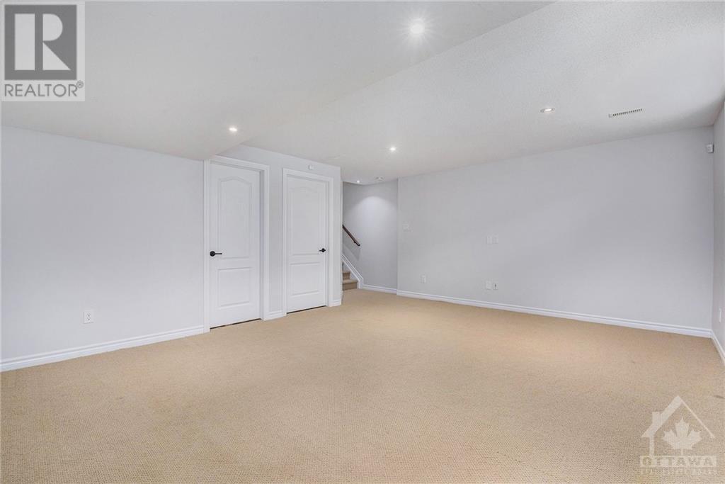 635 Whitecliffs Avenue, Ottawa, Ontario  K1V 2N4 - Photo 25 - X10419702