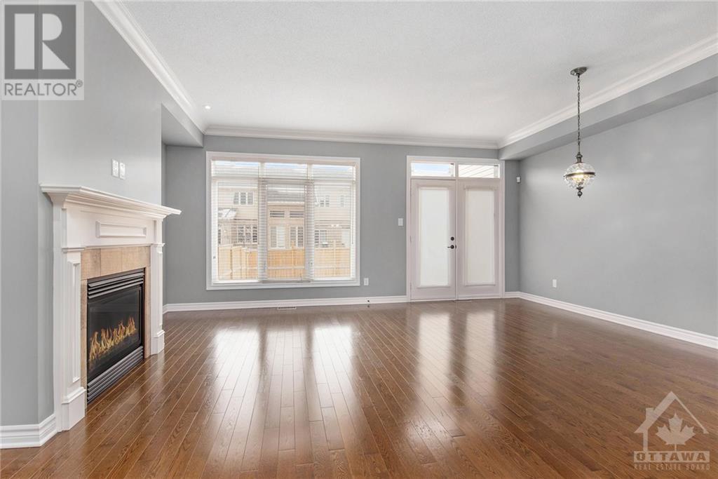 635 Whitecliffs Avenue, Ottawa, Ontario  K1V 2N4 - Photo 6 - X10419702