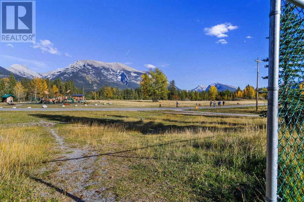 3, 216 Three Sisters Drive, Canmore, Alberta  T1W 2M2 - Photo 30 - A2171213