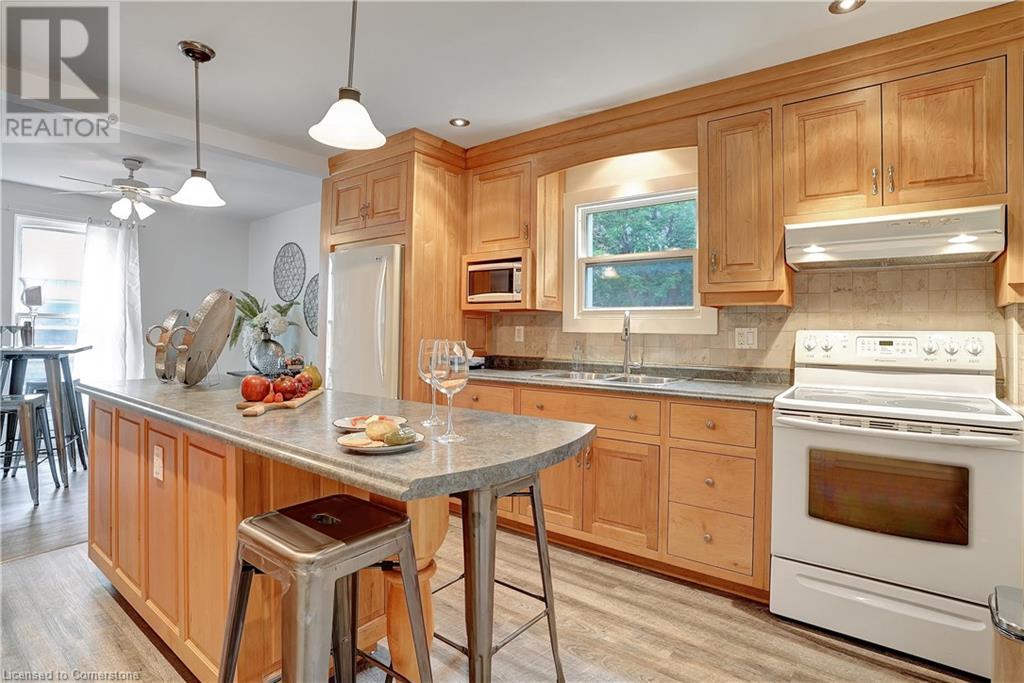 54 Elgin Street N, Cambridge, Ontario  N1R 5G9 - Photo 10 - 40675807