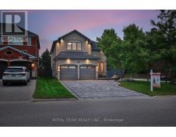 2 GLEAVE COURT, Aurora, Ontario