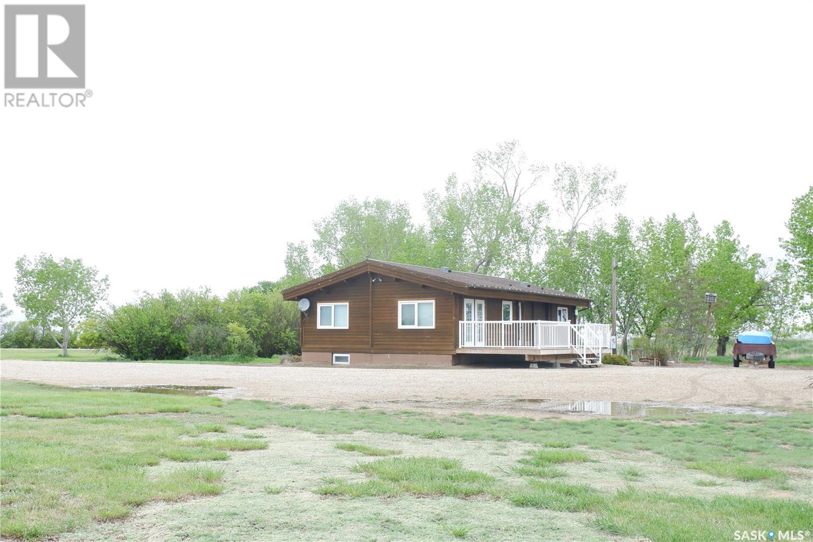 Carrobourg Acreage, Gravelbourg Rm No. 104, Saskatchewan  S0H 1X0 - Photo 1 - SK987896