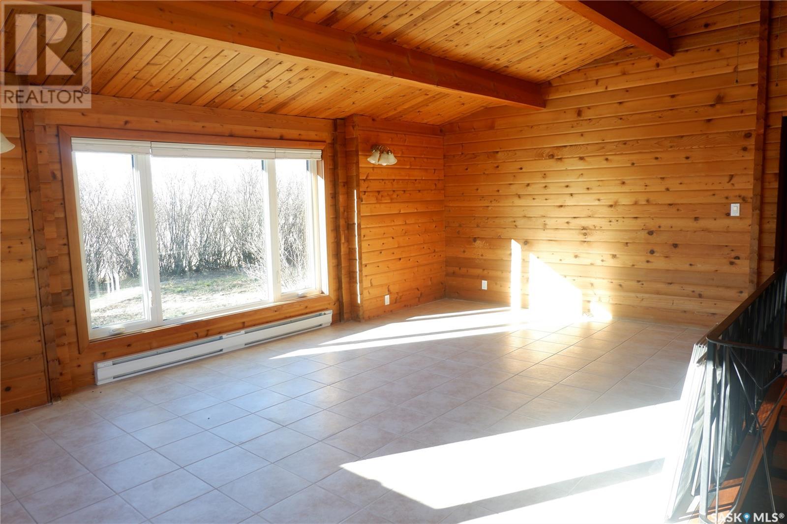 Carrobourg Acreage, Gravelbourg Rm No. 104, Saskatchewan  S0H 1X0 - Photo 13 - SK987896