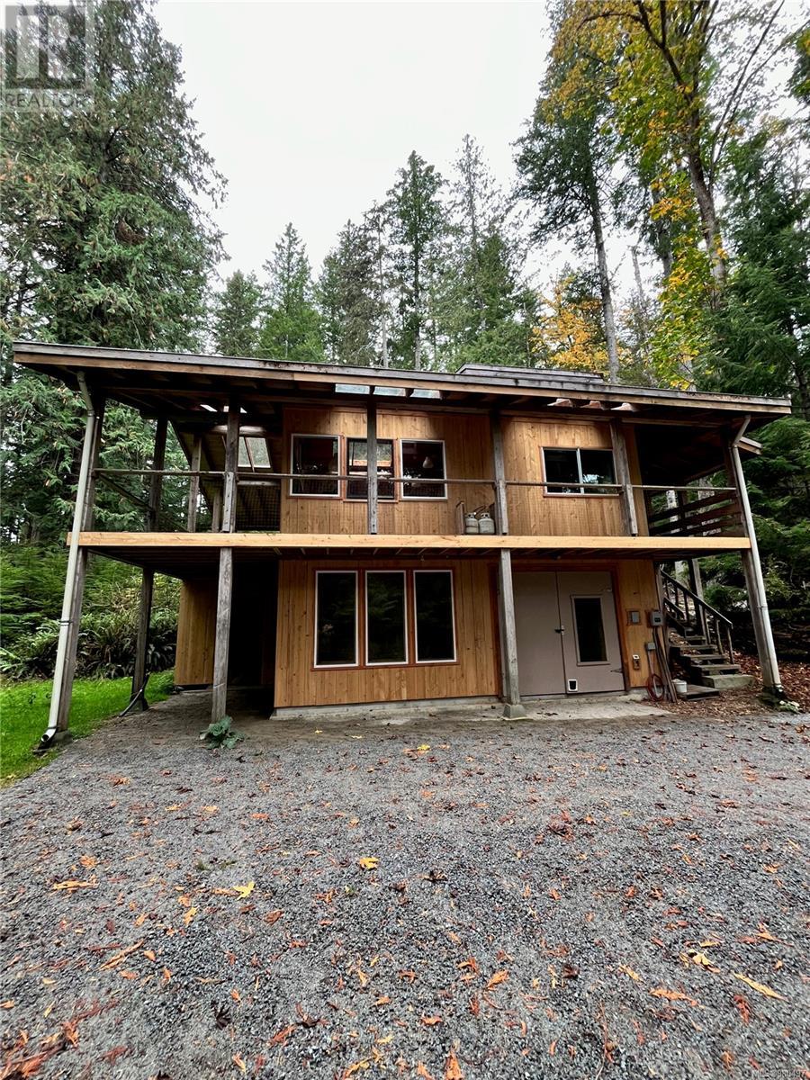 421 Whaletown Rd, Cortes Island, British Columbia