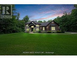 7 LOFTUS ROAD, Springwater, Ontario