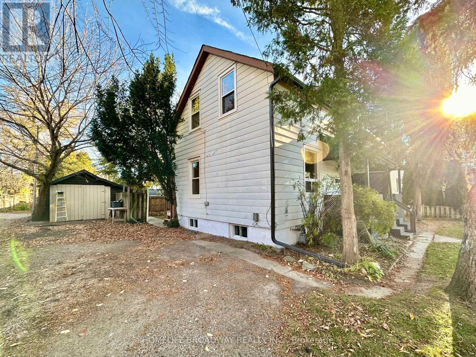 1356 Caroline Street, Burlington, Ontario  L7S 1H4 - Photo 4 - W10418628