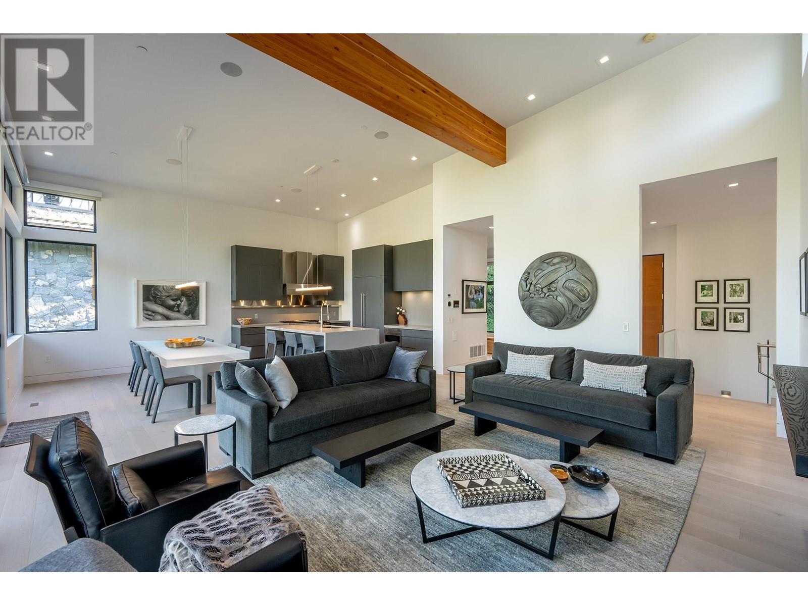 2909 Kadenwood Drive, Whistler, British Columbia  V8E 0L6 - Photo 5 - R2943348