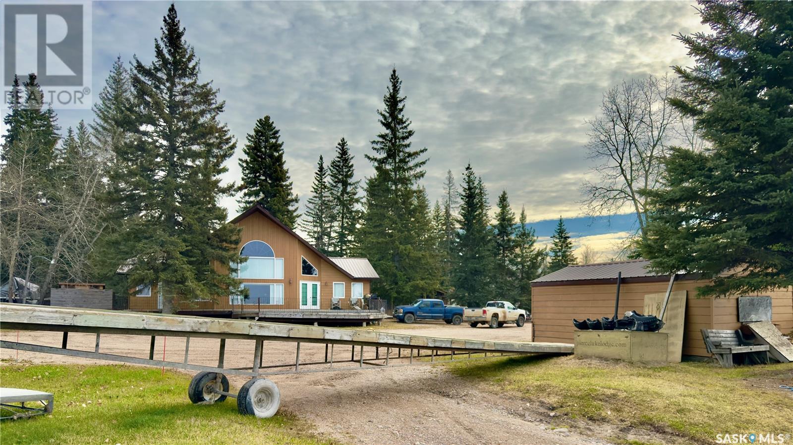 Pierce Lake Lodge - Cabins & Campground, Pierceland, Saskatchewan  S0M 2K0 - Photo 37 - SK987980