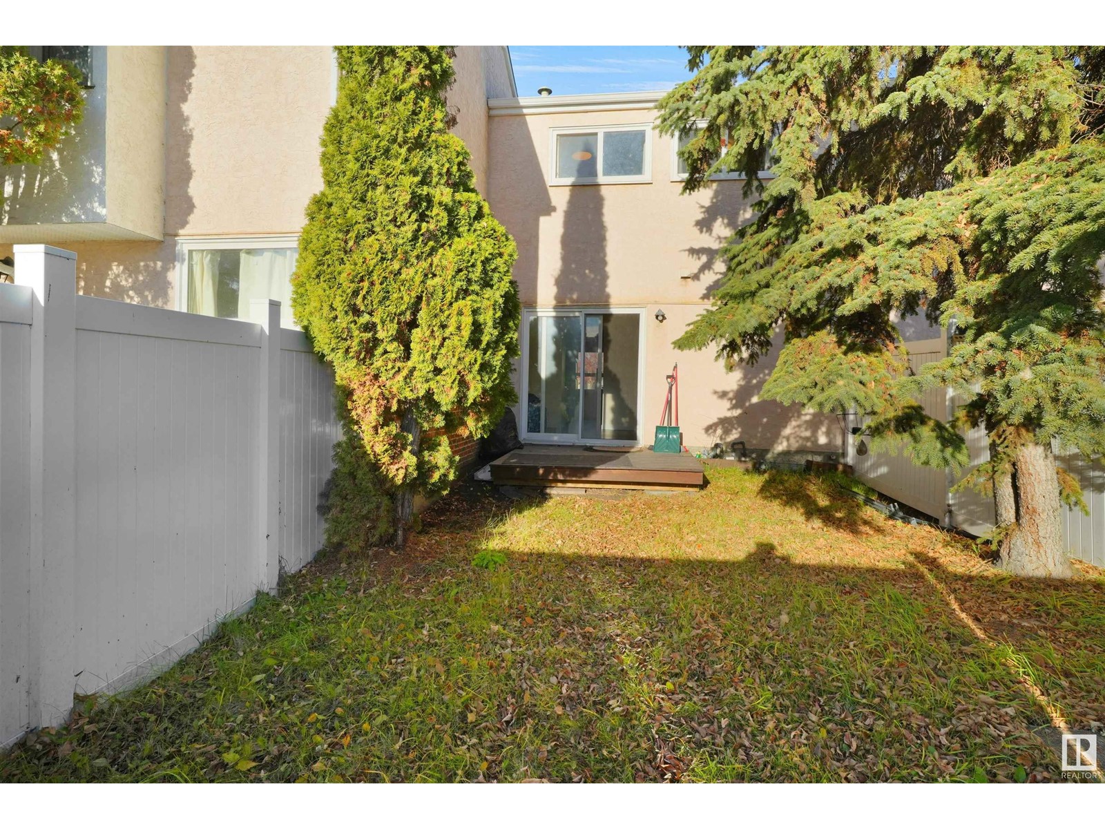 47 Lakewood Vg Nw, Edmonton, Alberta  T6K 2B3 - Photo 30 - E4413345