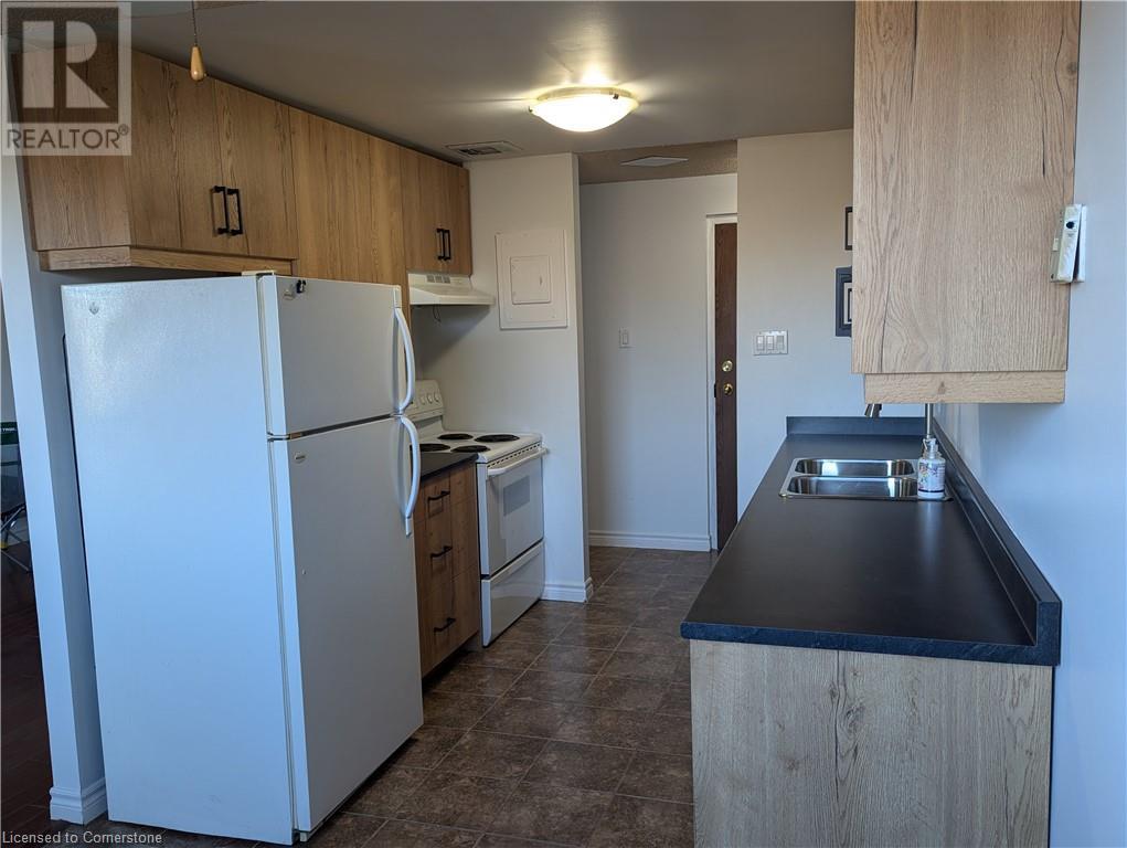 4 Avalon Place Unit# 202, Kitchener, Ontario  N2M 4N6 - Photo 9 - 40675975