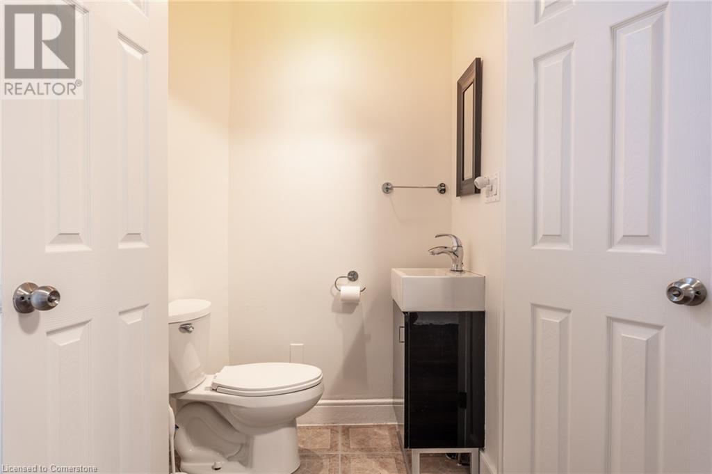 19 Strachan Street E, Hamilton, Ontario  L8L 3M2 - Photo 10 - 40676469