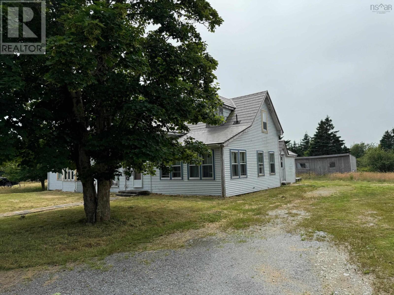 70 Seal Point Road, Upper Port La Tour, Nova Scotia  B0W 1E0 - Photo 4 - 202417832