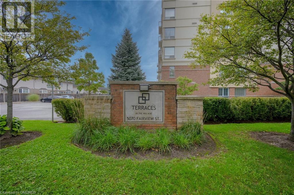 5070 Fairview Street Unit# 209, Burlington, Ontario  L7L 0B8 - Photo 1 - 40676524