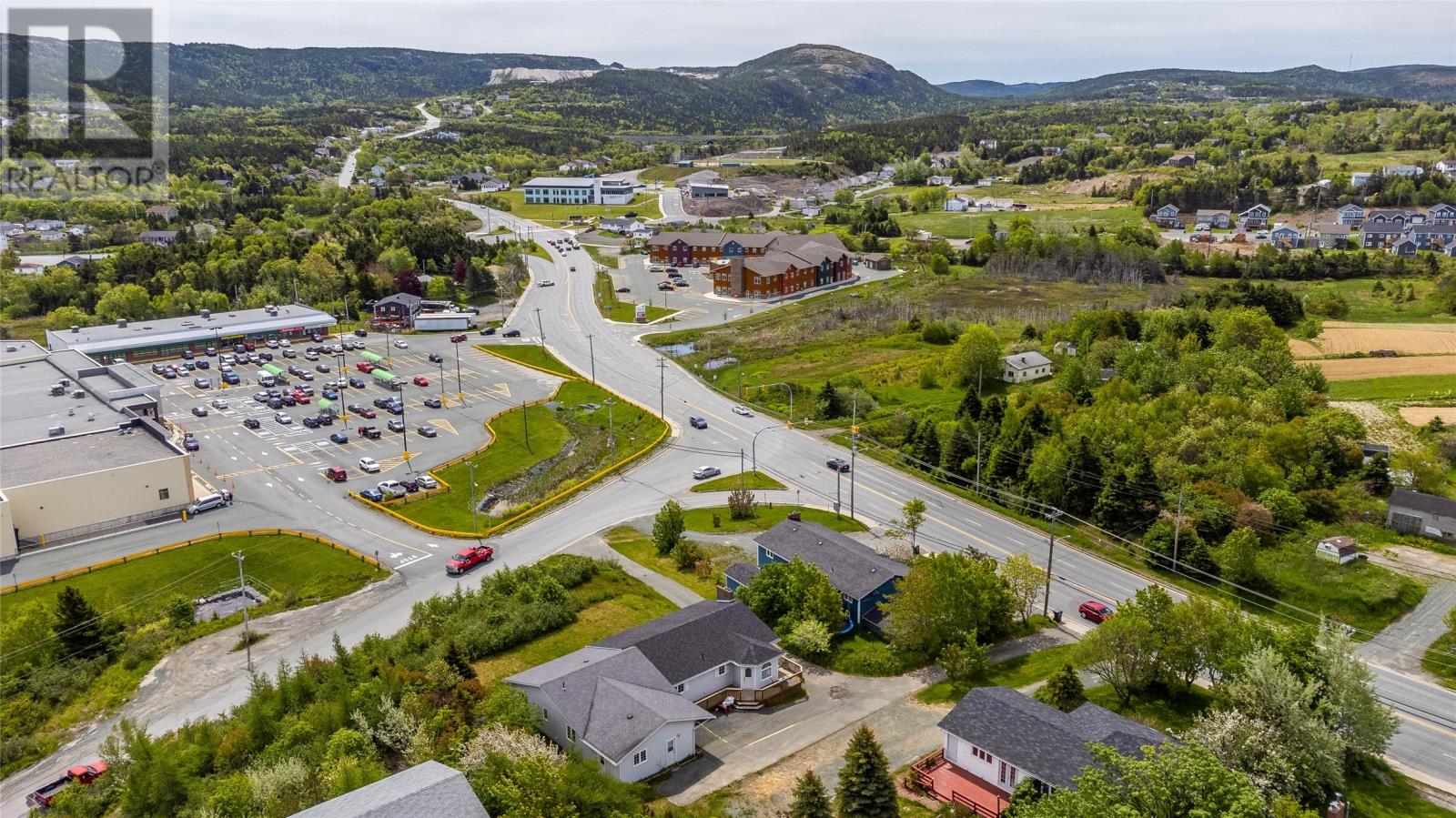 360-364 Conception Bay Highway Conception bay South Newfoundland & Labrador Canada A1X7A4, for Sale, residential, Haris Barki, Keller Williams Platinum Realty