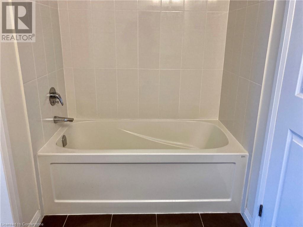 75 Eglinton Avenue W Unit# 2307, Mississauga, Ontario  L5R 0E5 - Photo 21 - 40672744