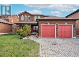 47 STRATTON CRESCENT, Whitby, Ontario