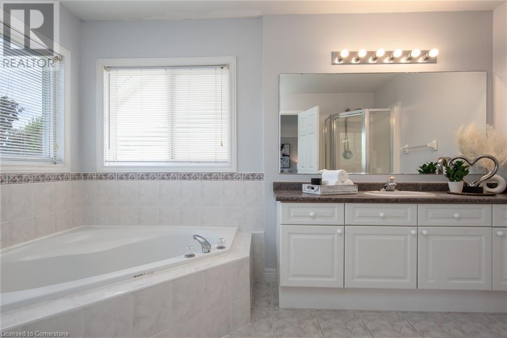 379 Beaver Creek Road, Waterloo, Ontario  N2T 2T2 - Photo 34 - 40676494