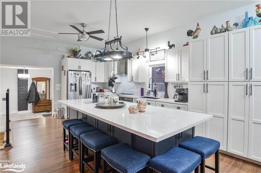 445 Peter Street N, Orillia, Ontario  L3V 5A6 - Photo 8 - S10439818