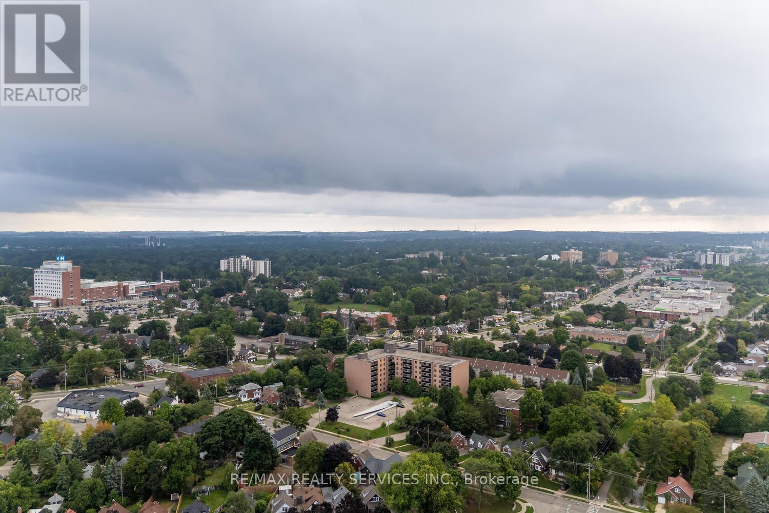 302 - 29 West Avenue W, Kitchener, Ontario  N2M 5E4 - Photo 2 - X10420201