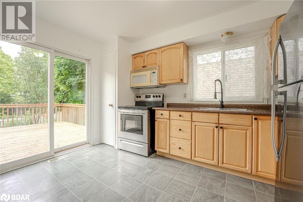 55 Garden Drive, Barrie, Ontario  L4N 5T8 - Photo 5 - 40676693