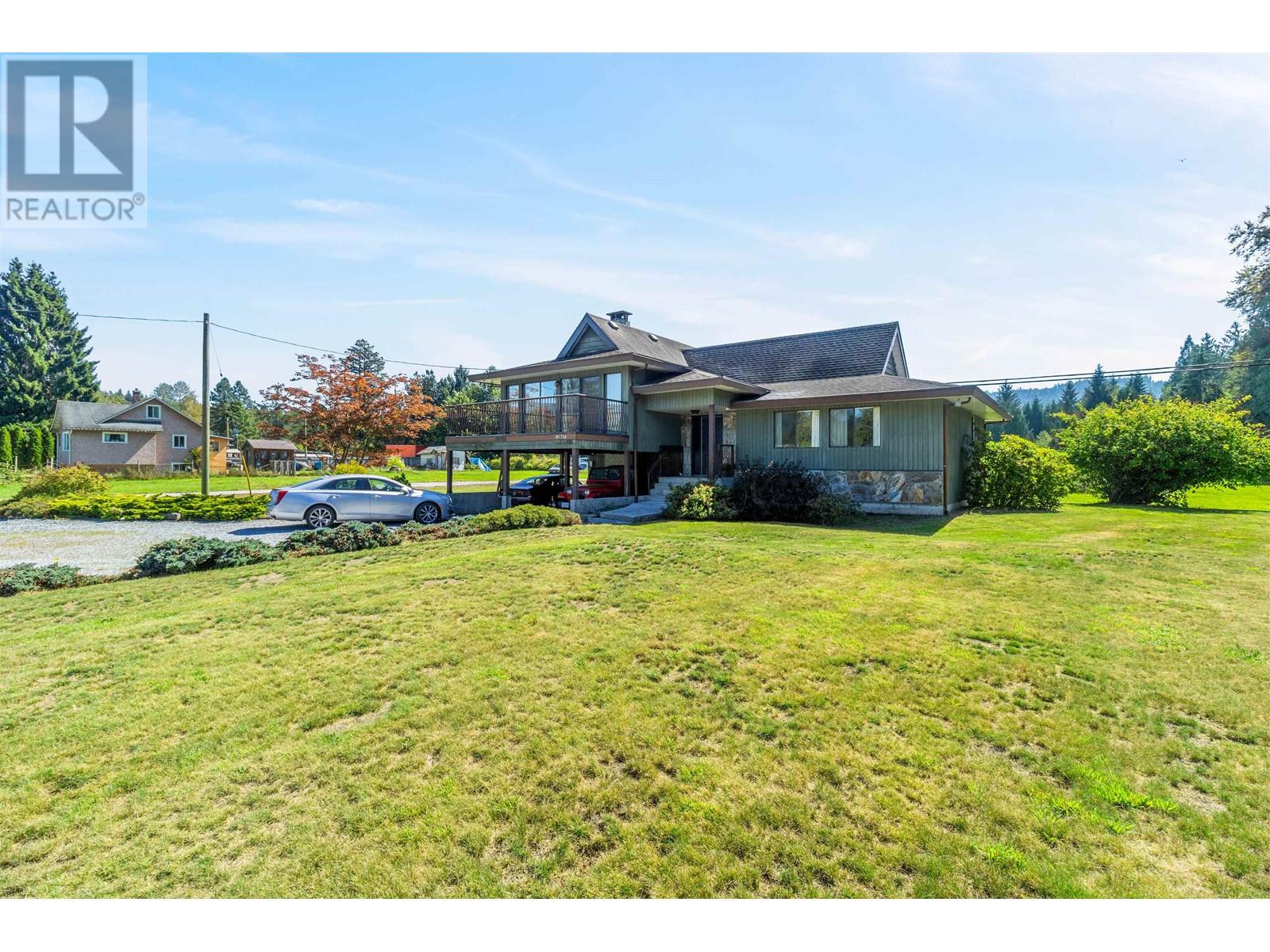 25714 DEWDNEY TRUNK ROAD, maple ridge, British Columbia