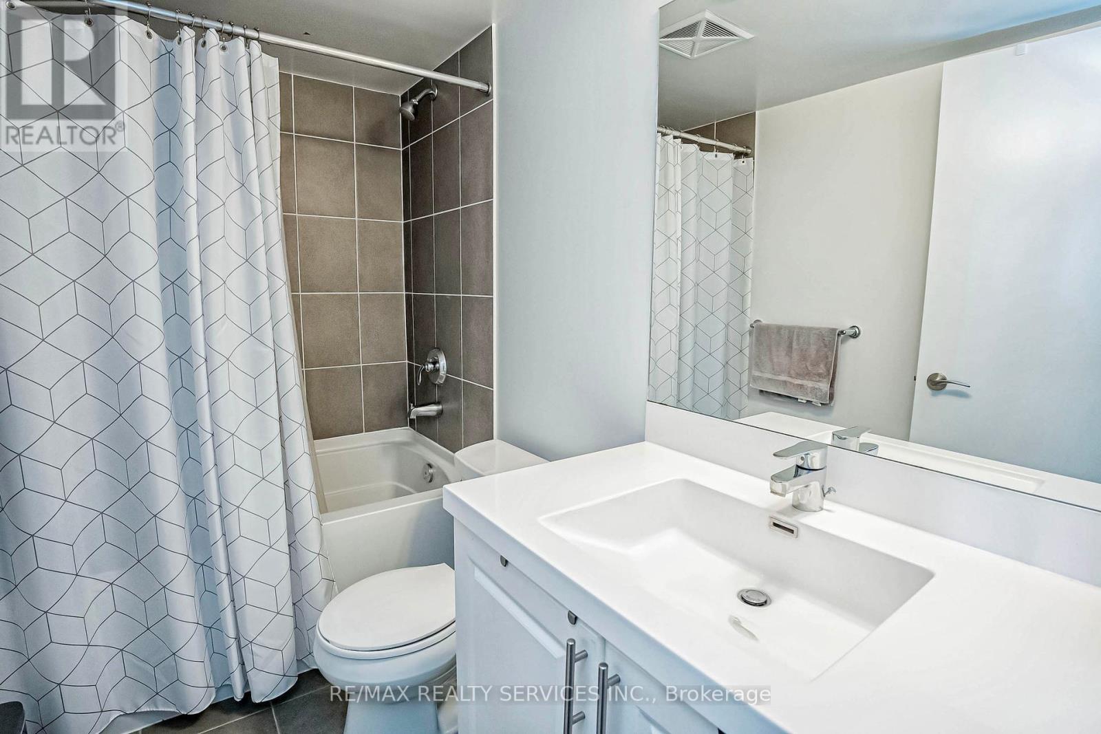 1006 - 3091 Dufferin Street, Toronto (Yorkdale-Glen Park), Ontario  M6A 0C4 - Photo 17 - W10420371