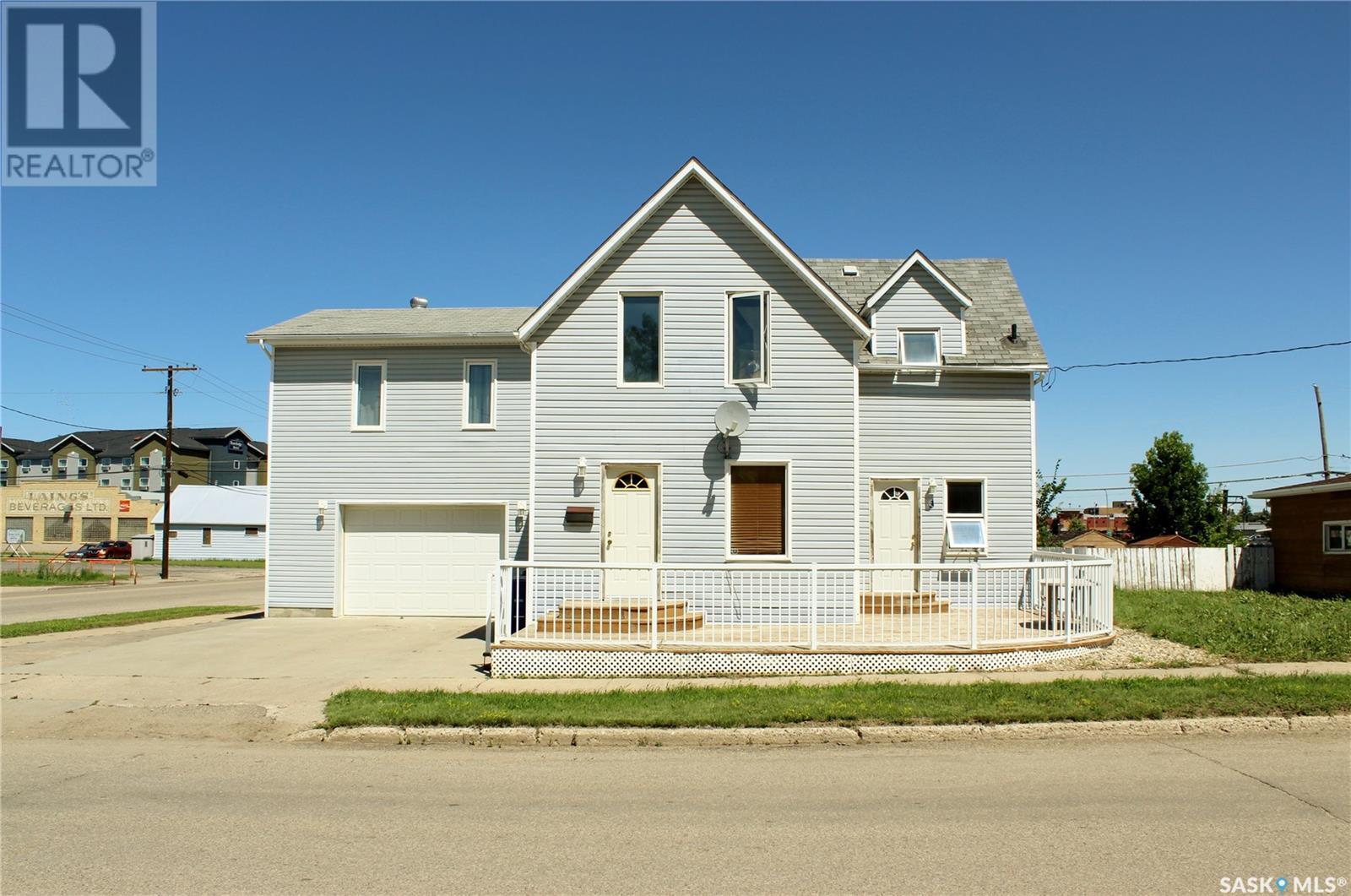 3 2nd Avenue, Weyburn, Saskatchewan  S4H 1W7 - Photo 1 - SK988029