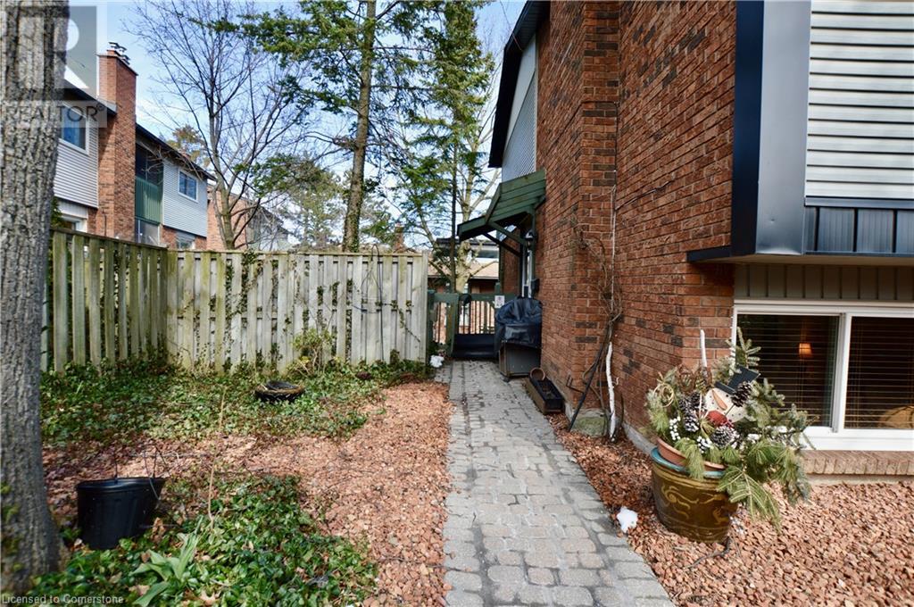 1564 Kerns Road Unit# 1, Burlington, Ontario  L7P 3A7 - Photo 6 - 40652978