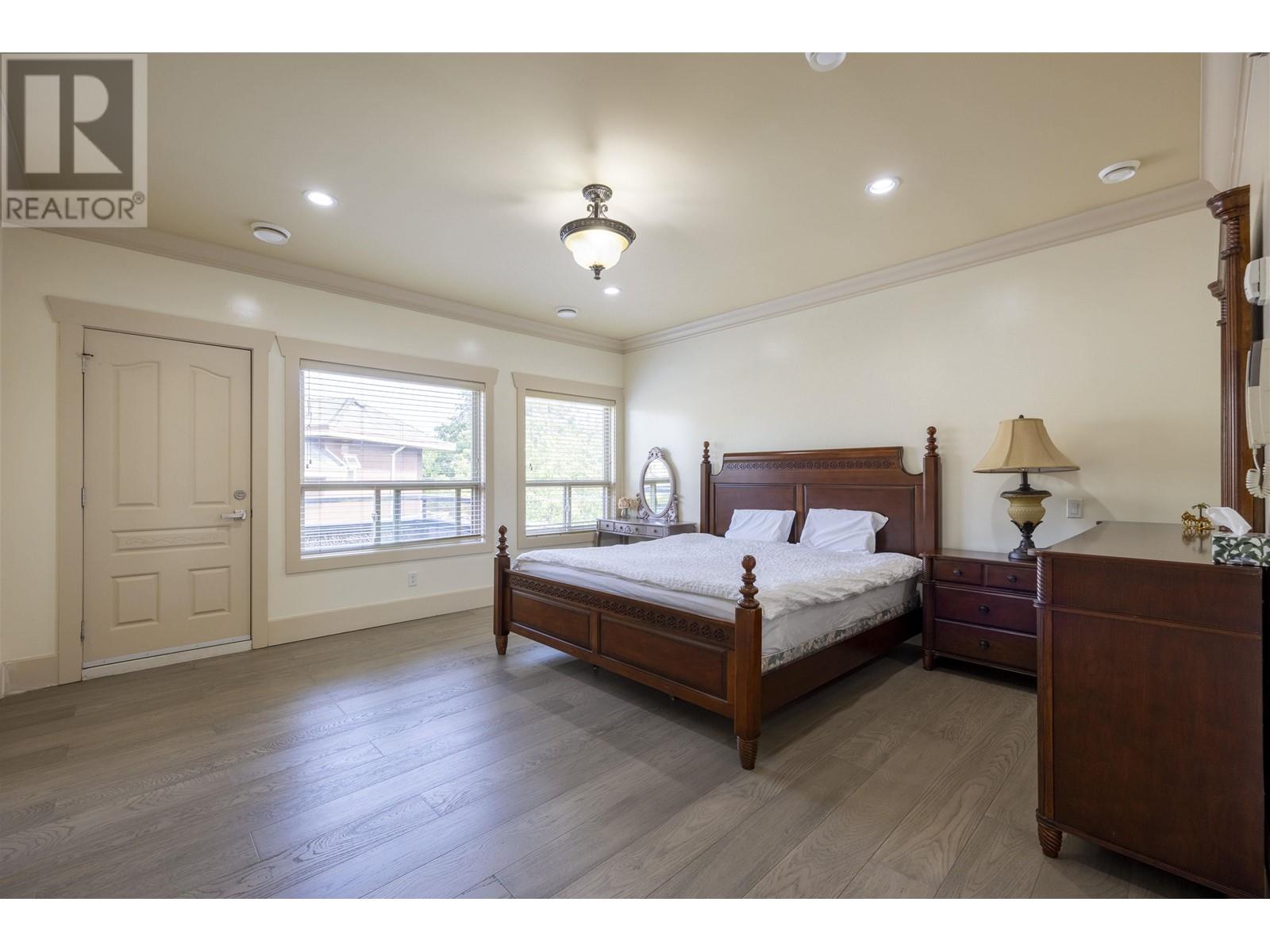 Listing Picture 12 of 25 : 10120 AQUILA ROAD, Richmond / 烈治文 - 魯藝地產 Yvonne Lu Group - MLS Medallion Club Member