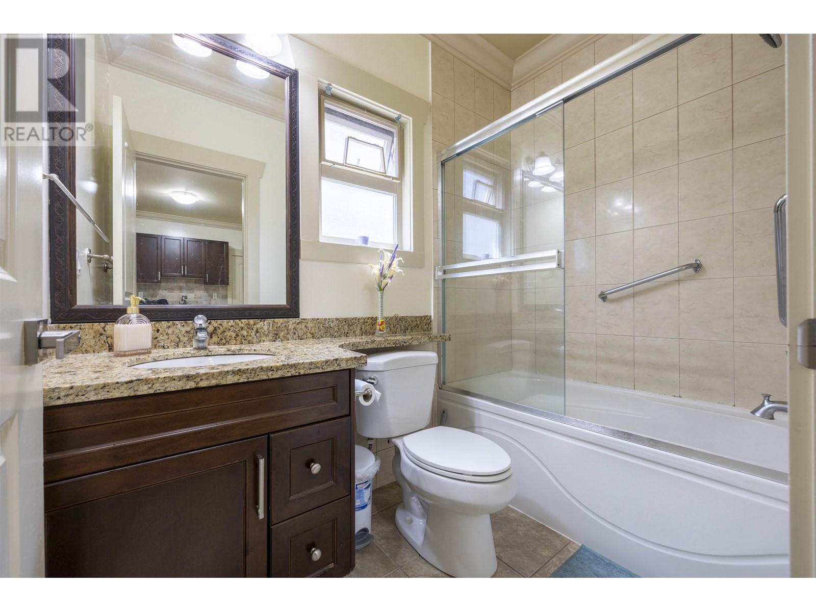 Listing Picture 23 of 25 : 10120 AQUILA ROAD, Richmond / 烈治文 - 魯藝地產 Yvonne Lu Group - MLS Medallion Club Member