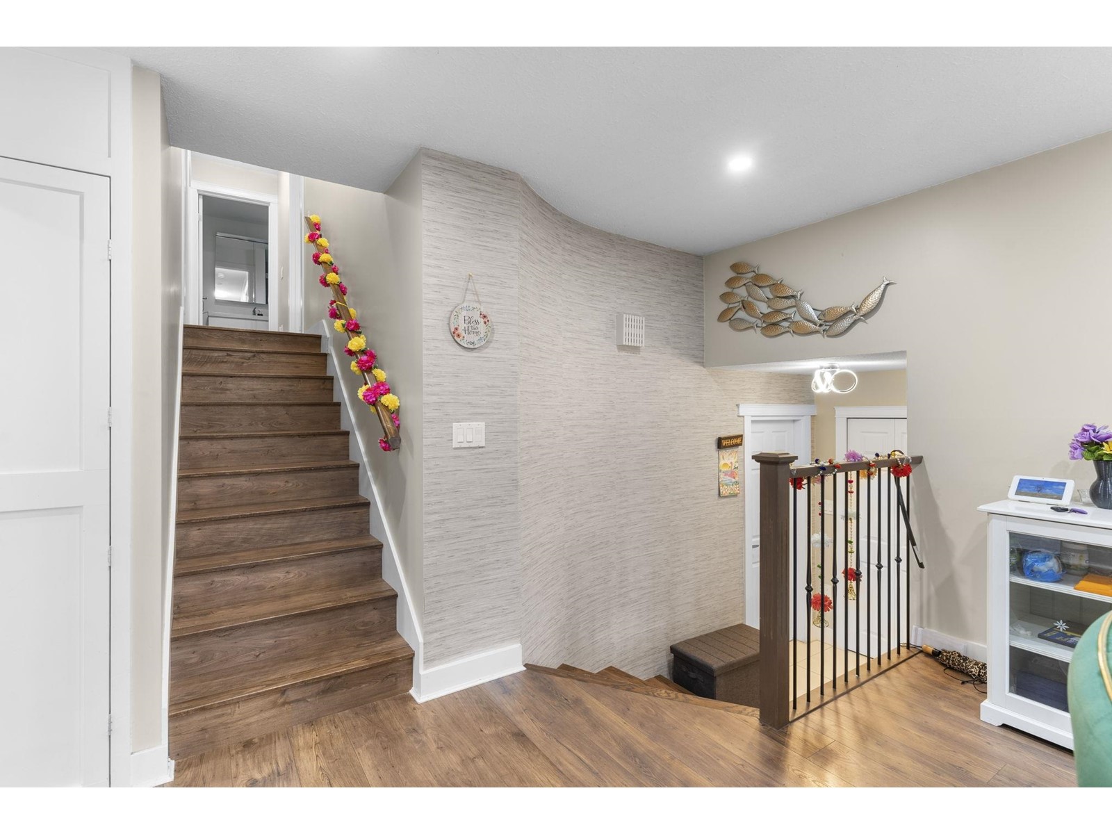 Property at 19745 48A AVENUE image 2