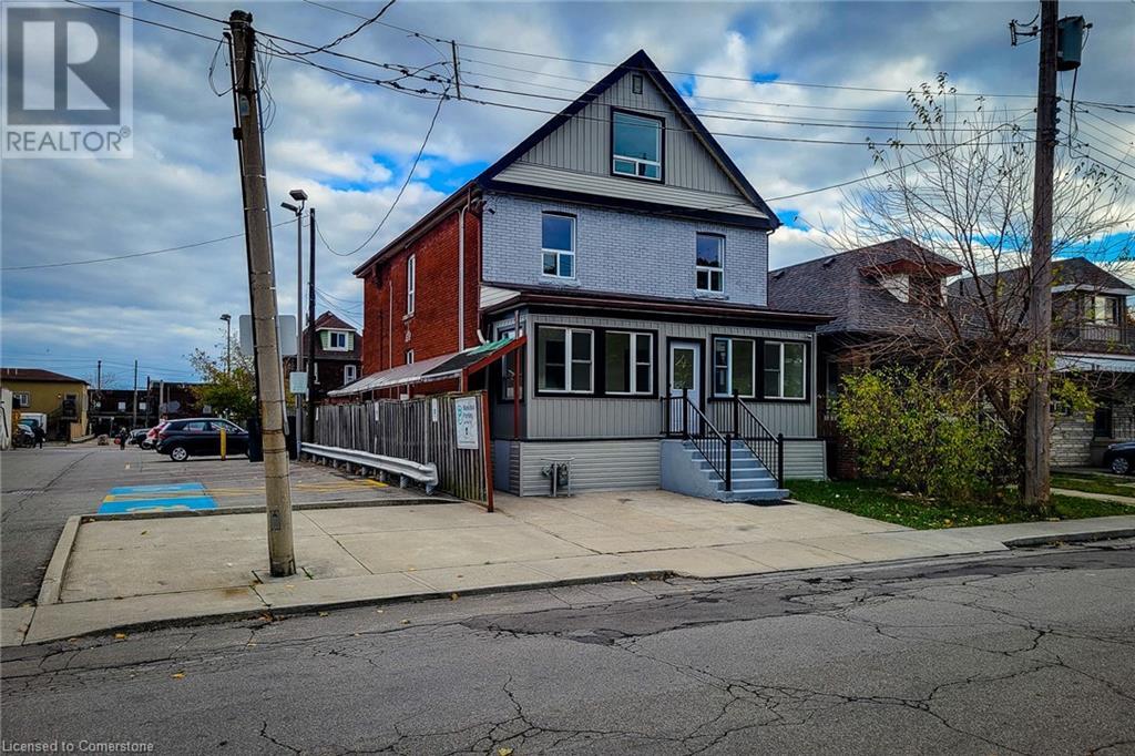 300 Balmoral Avenue N, Hamilton, Ontario  L8L 7S4 - Photo 2 - 40676590