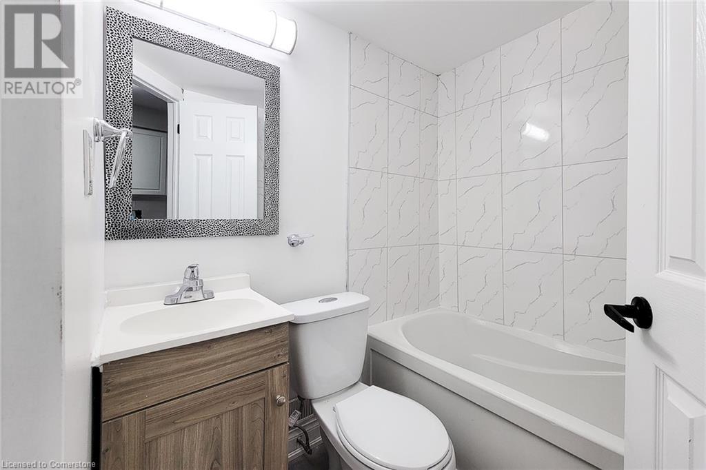 300 Balmoral Avenue N, Hamilton, Ontario  L8L 7S4 - Photo 32 - 40676590