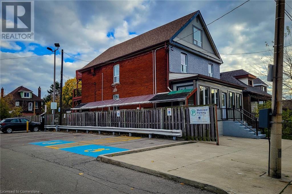 300 Balmoral Avenue N, Hamilton, Ontario  L8L 7S4 - Photo 4 - 40676590