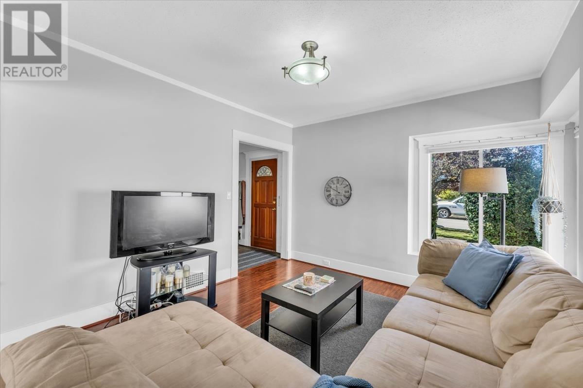4160 St. Catherines Street, Vancouver, British Columbia  V5V 4L8 - Photo 8 - R2943450