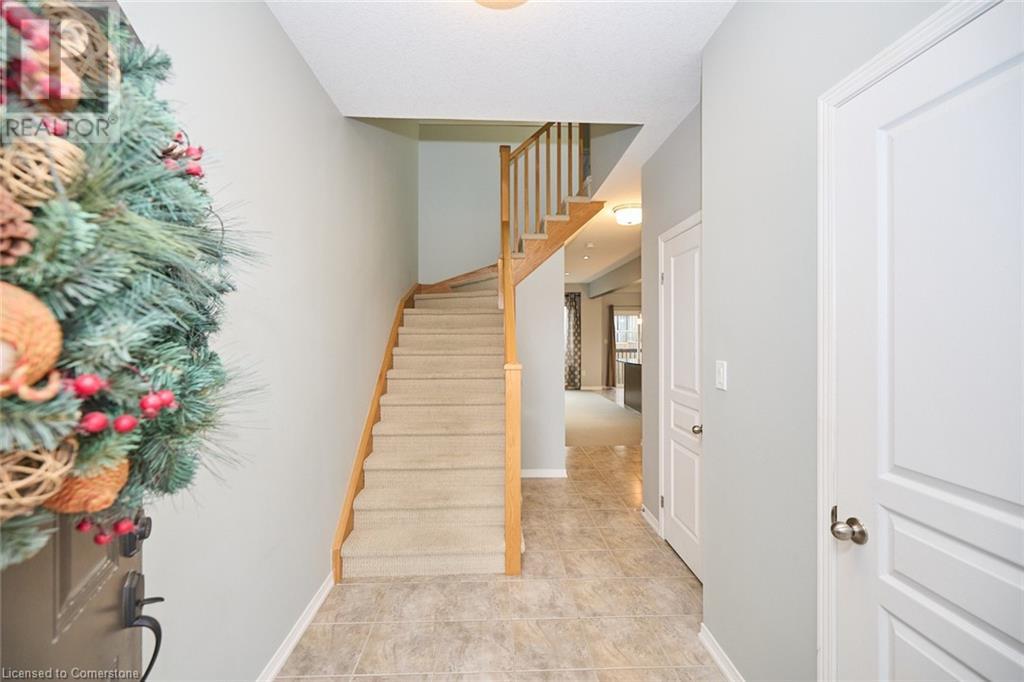 32 Serena Crescent, Stoney Creek, Ontario  L8E 0H6 - Photo 4 - 40676653