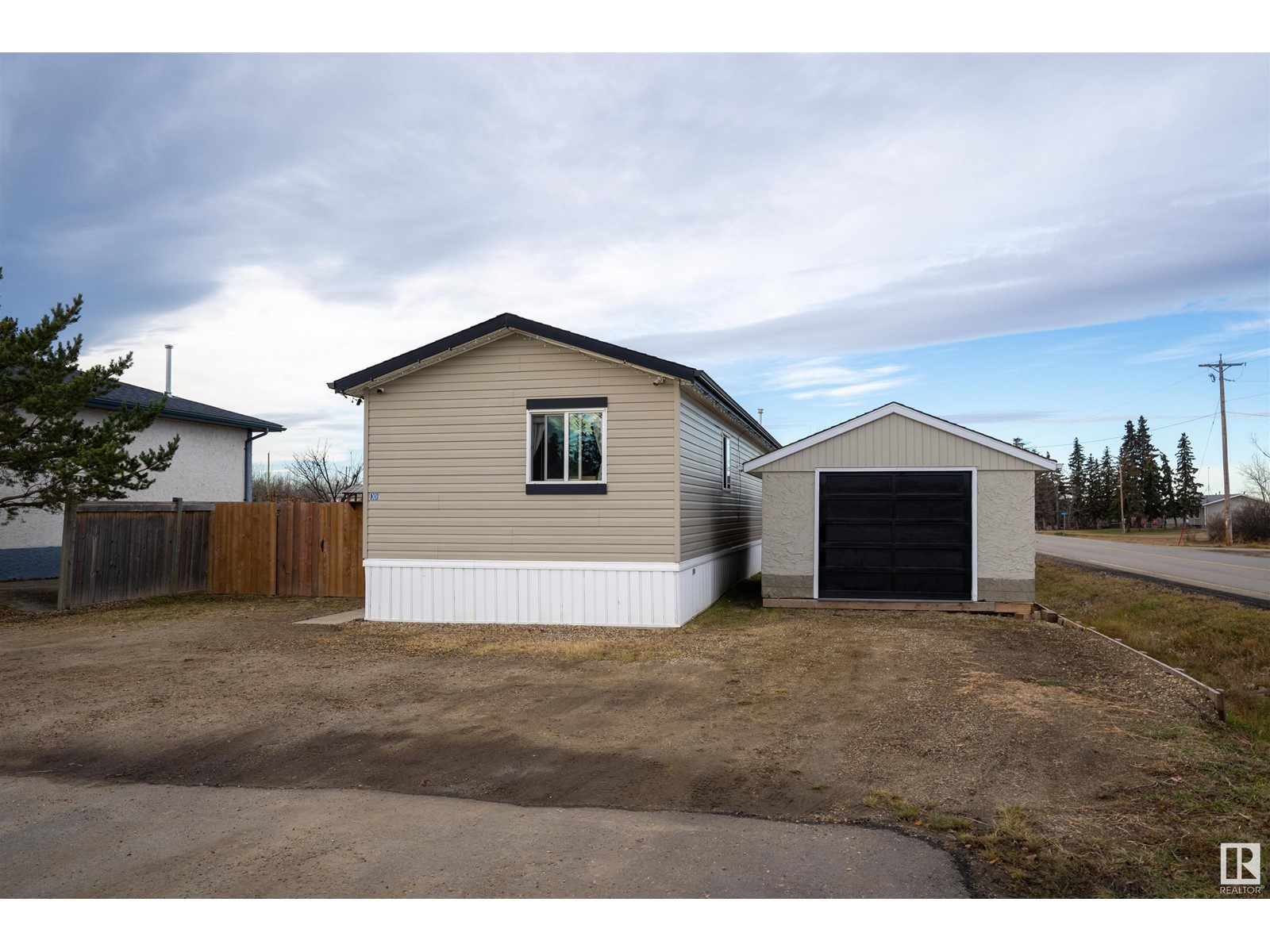 ##301 26500 Hwy 44, Riviere Qui Barre, Alberta  T8R 0J3 - Photo 19 - E4413403