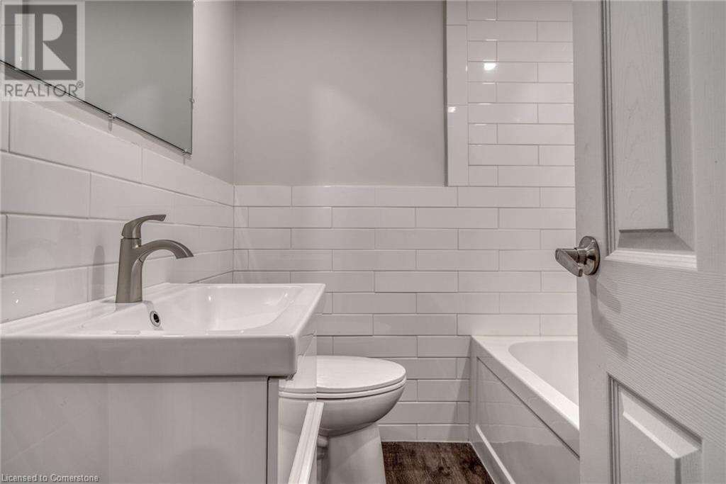 1 East 35th Street Unit# 2, Hamilton, Ontario  L8V 3X5 - Photo 9 - 40676666