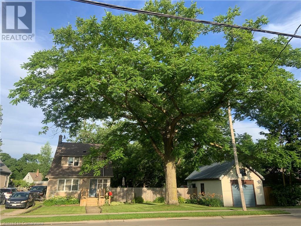 611 John St Street, Dunnville, Ontario  N1A 2R5 - Photo 3 - 40667965