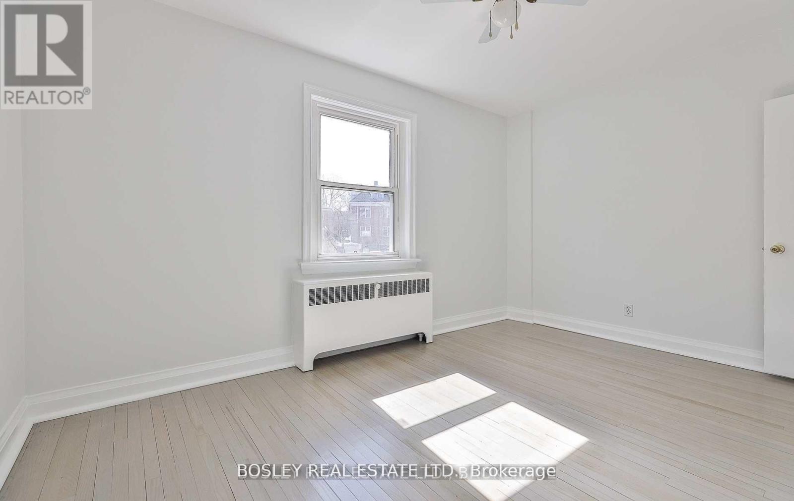 1 - 3 Warwick Avenue S, Toronto, Ontario  M6C 1T5 - Photo 6 - C10420789