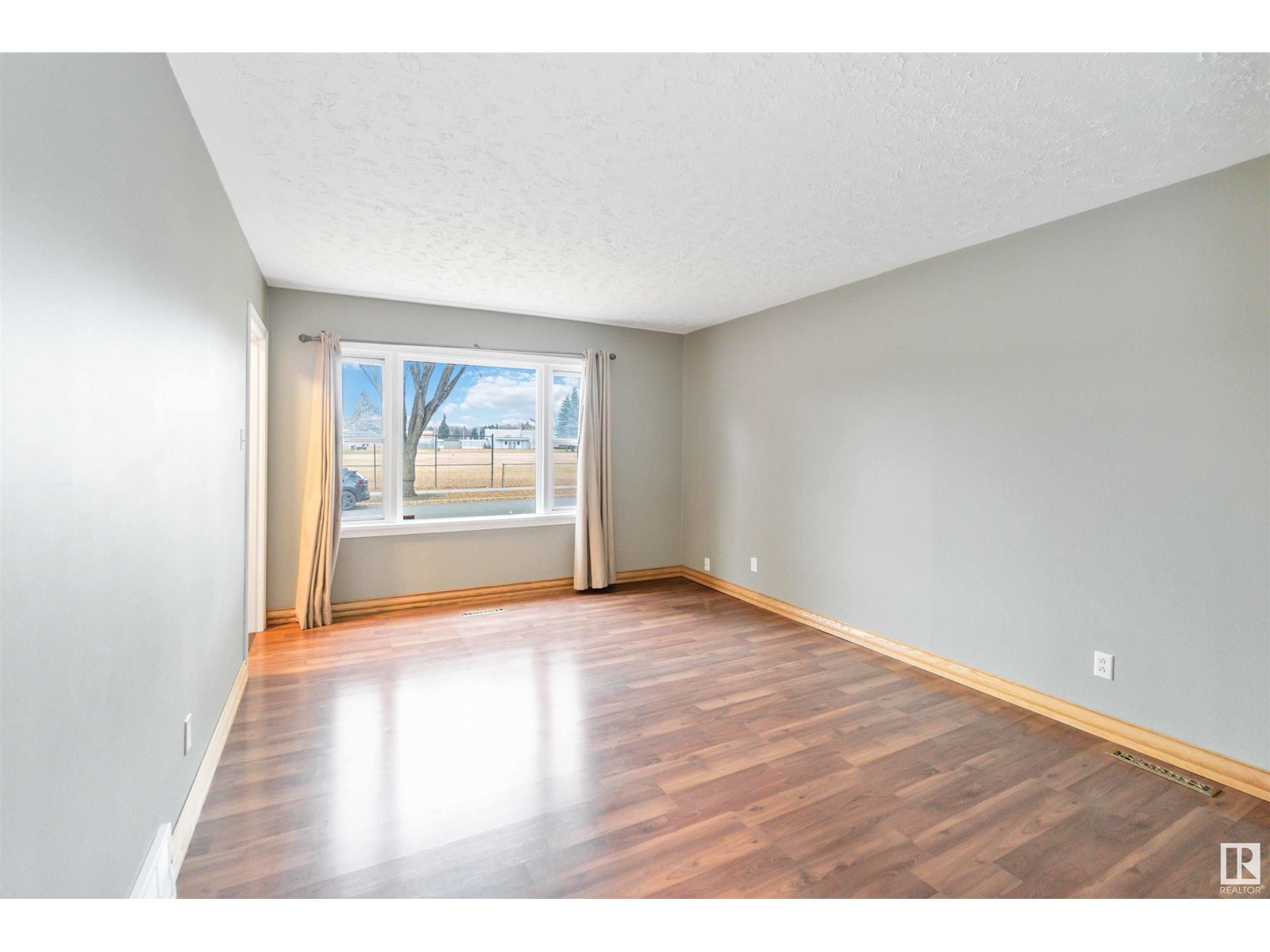 12132 57 St Nw, Edmonton, Alberta  T5W 3W1 - Photo 11 - E4413410