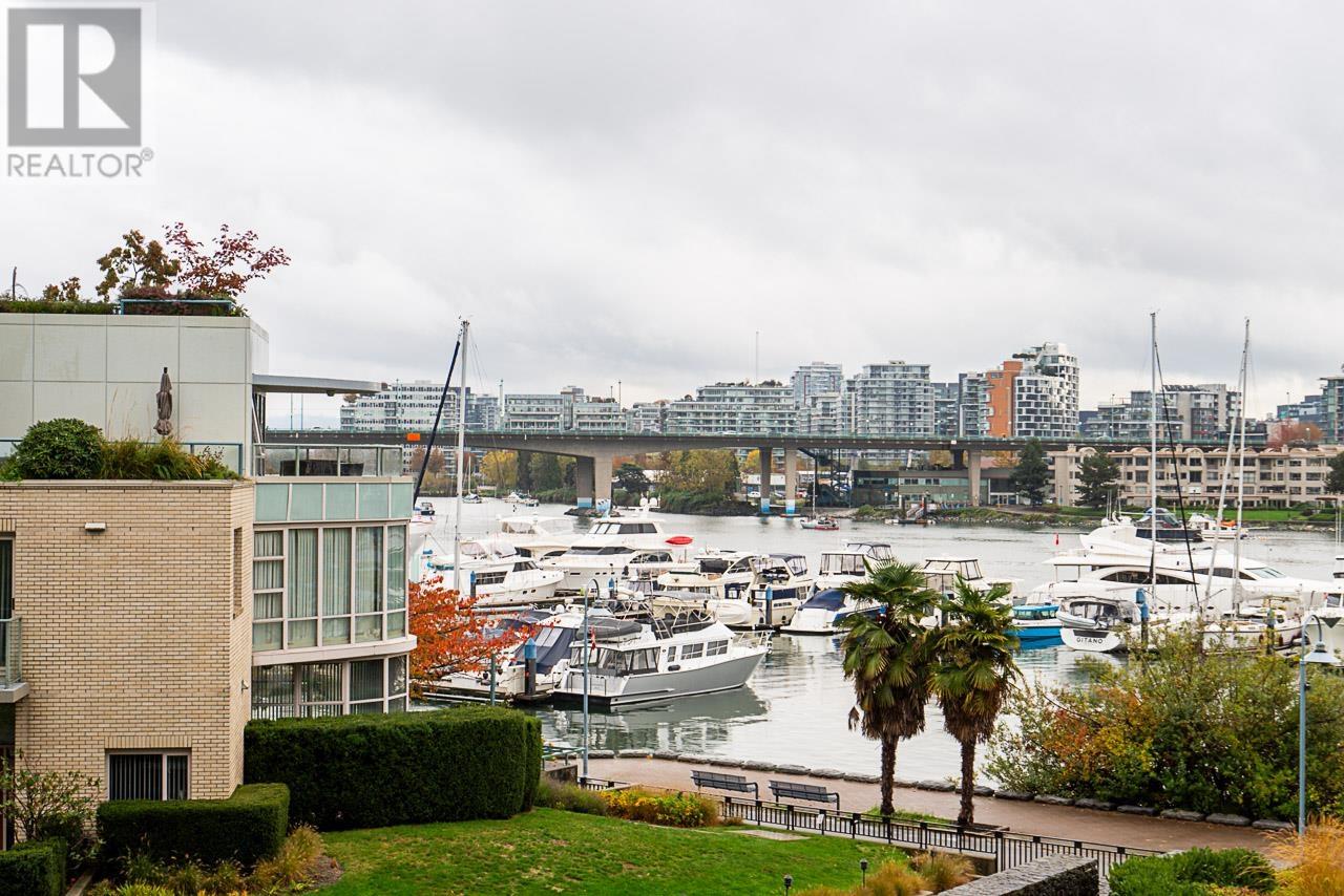 309 1288 Marinaside Crescent, Vancouver, British Columbia  V6Z 2W5 - Photo 25 - R2943162