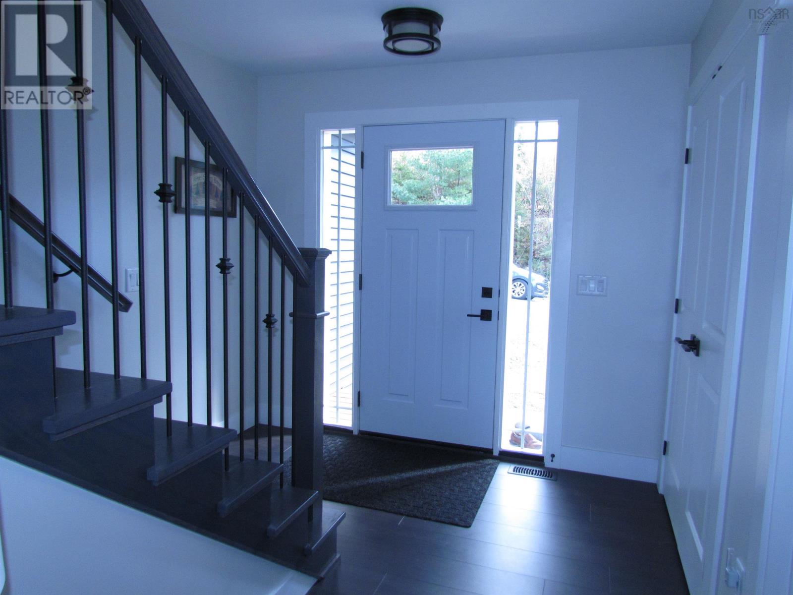 Property at 523 Westwood Boulevard image 3
